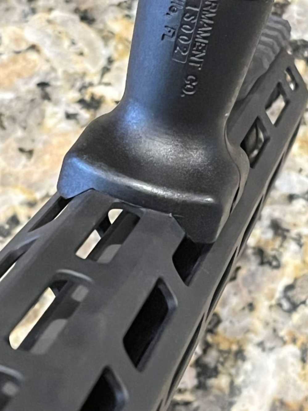 Knights KAC Stubby Broomstick Vertical Grip Mlok -img-0