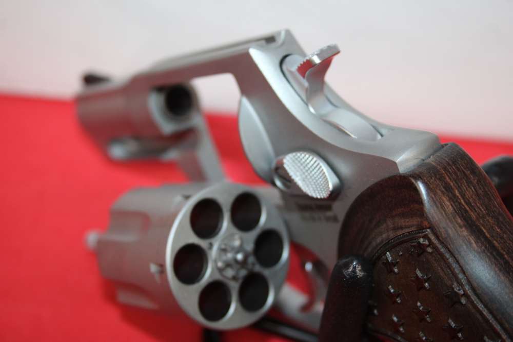 Taurus 856 Wood US Flag Grip 38SPL 2" Barrel, LAYAWAY AVAILABLE!-img-10