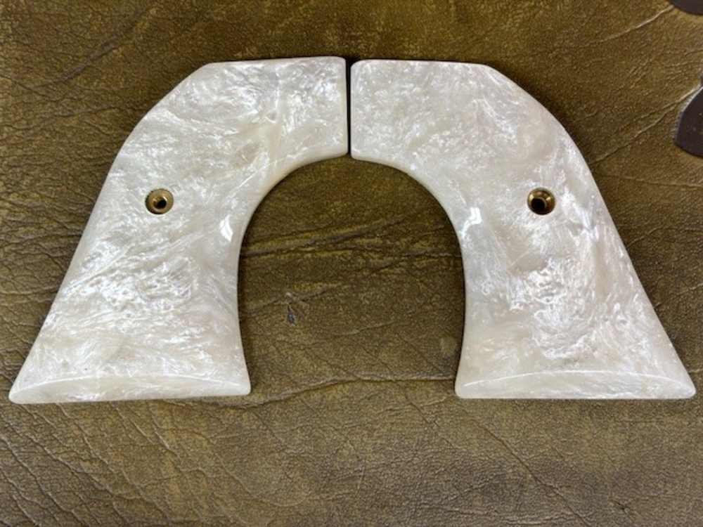 Ajax Custom Grips White Pearlite #31-WP Ruger BH Vaq S6-img-0