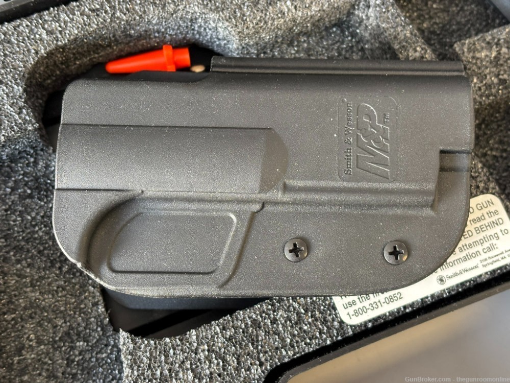 Smith & Wesson M&P 9mm 4.25-Inch 17+1 Three Mags PRICE REDUCED-img-19