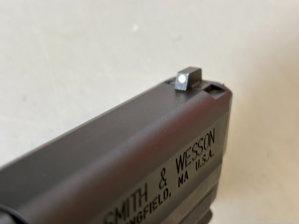 Smith & Wesson M&P 9mm 4.25-Inch 17+1 Three Mags PRICE REDUCED-img-11
