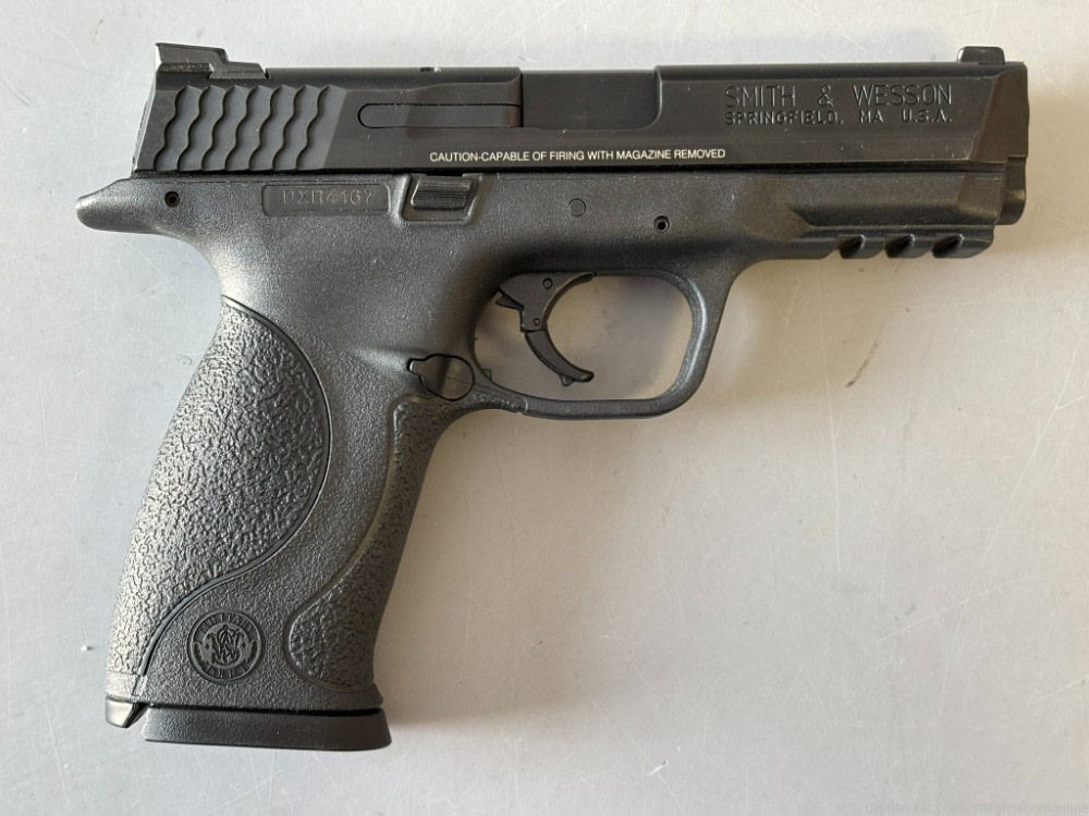 Smith & Wesson M&P 9mm 4.25-Inch 17+1 Three Mags PRICE REDUCED-img-7