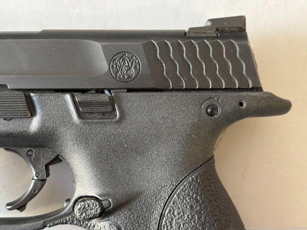Smith & Wesson M&P 9mm 4.25-Inch 17+1 Three Mags PRICE REDUCED-img-5