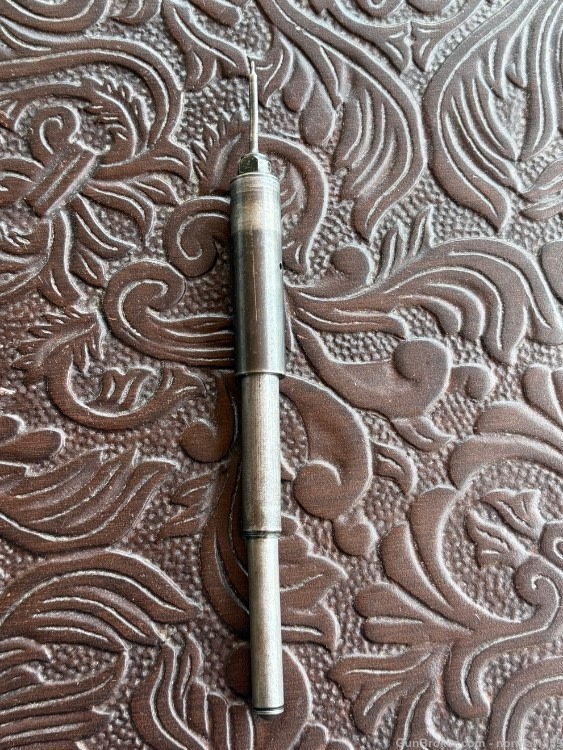 MP40 Firing, pin assembly. Original -img-0