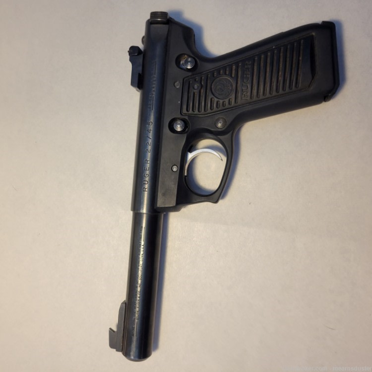 Ruger Target 22/45 22LR 5.5" Bull Barrel 2 Mags. H204-img-0