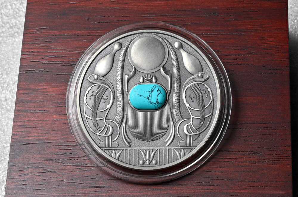 2021-Niue - 50 grams .999 antiqued silver -Scarabaeus Beetle w/ turquoise -img-2