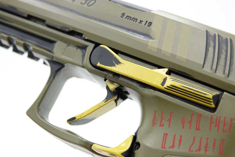 Custom Engraved and Cerakoted Star Wars - The Mandalorian HK P30 LEM 9mm-img-23
