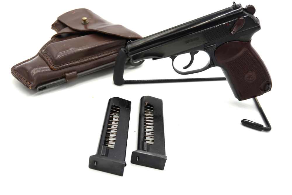 Russian Military Makarov pistol, Izhevsk, 1963 dated, 3992-img-1
