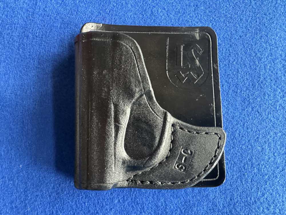 L.W. Seecamp .32acp Milford CT. Box, 4 mags, 2 holsters,-img-8