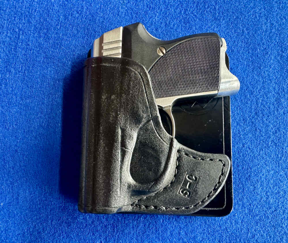 L.W. Seecamp .32acp Milford CT. Box, 4 mags, 2 holsters,-img-6