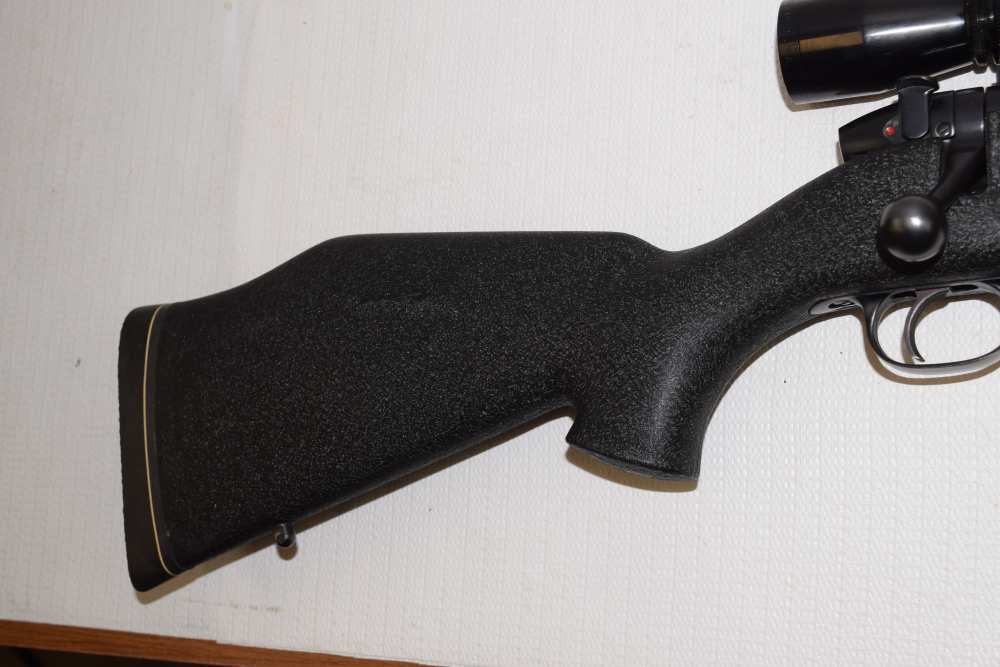 Weatherby Mark V Fibermark, 270 Wby. Mag, 24" bbl, Leupold 2-7 VXII, Box.-img-2