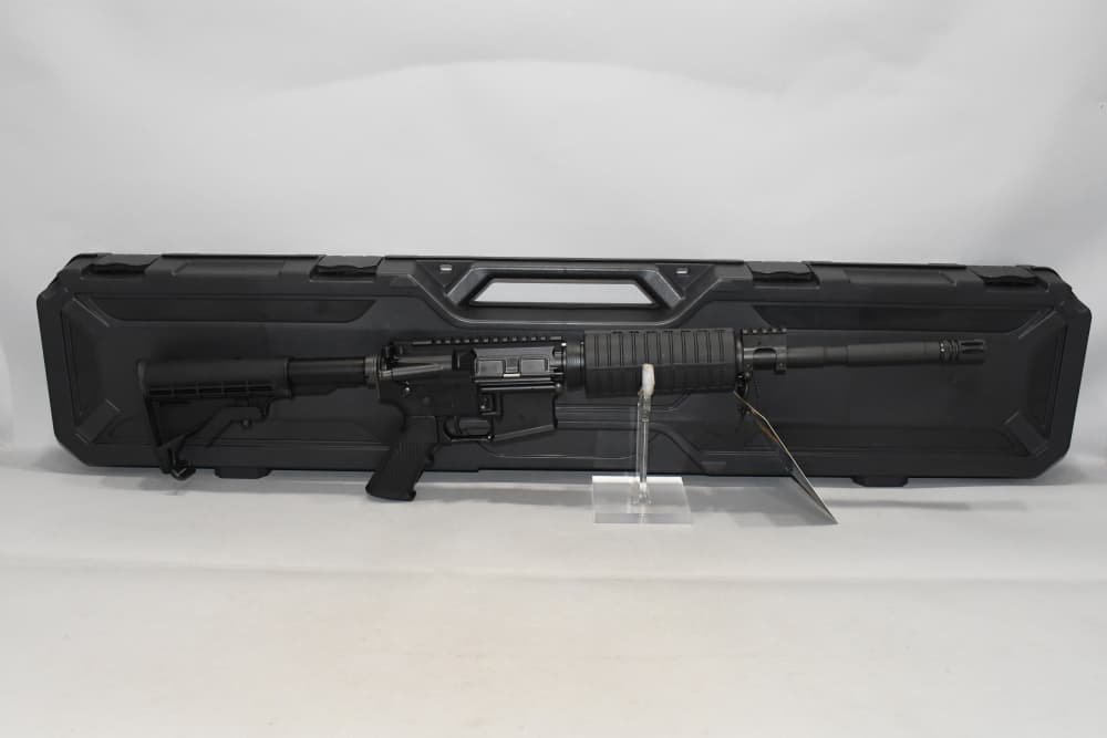 Wonderful Windham Weaponry WW-15 AR-15 Semi Auto Rifle 5.56 NATO W Case-img-0