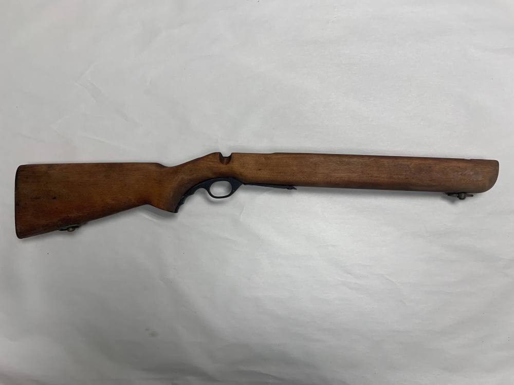 Mossberg 44 US .22LR Walnut Stock-img-0