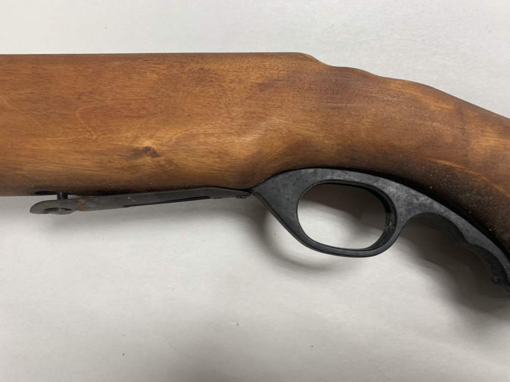 Mossberg 44 US .22LR Walnut Stock-img-14
