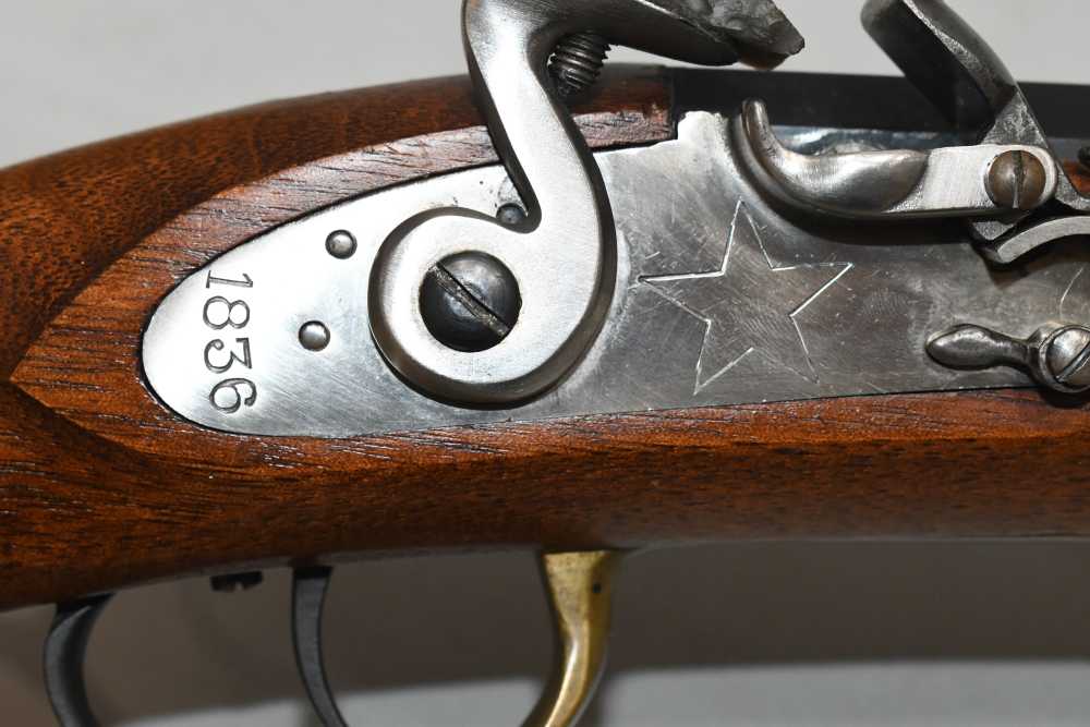 Pedersoli Alamo Flintlock Black Powder Rifle 45 Cal Italy 1998 READ-img-24