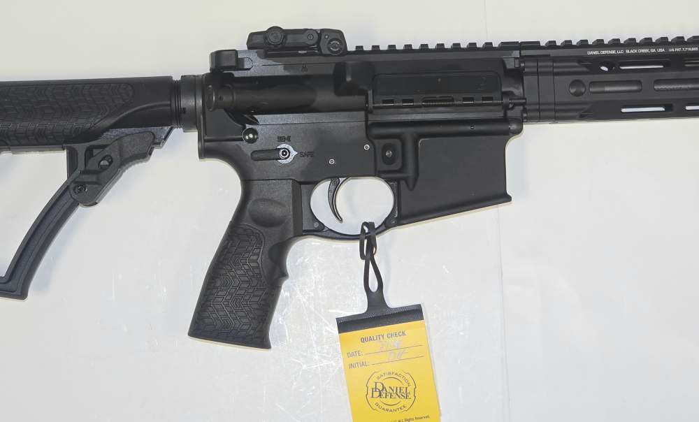 NEW Daniel Defense DDM4 V7 Special Build Black 16" 5.56mm SB-010-img-4