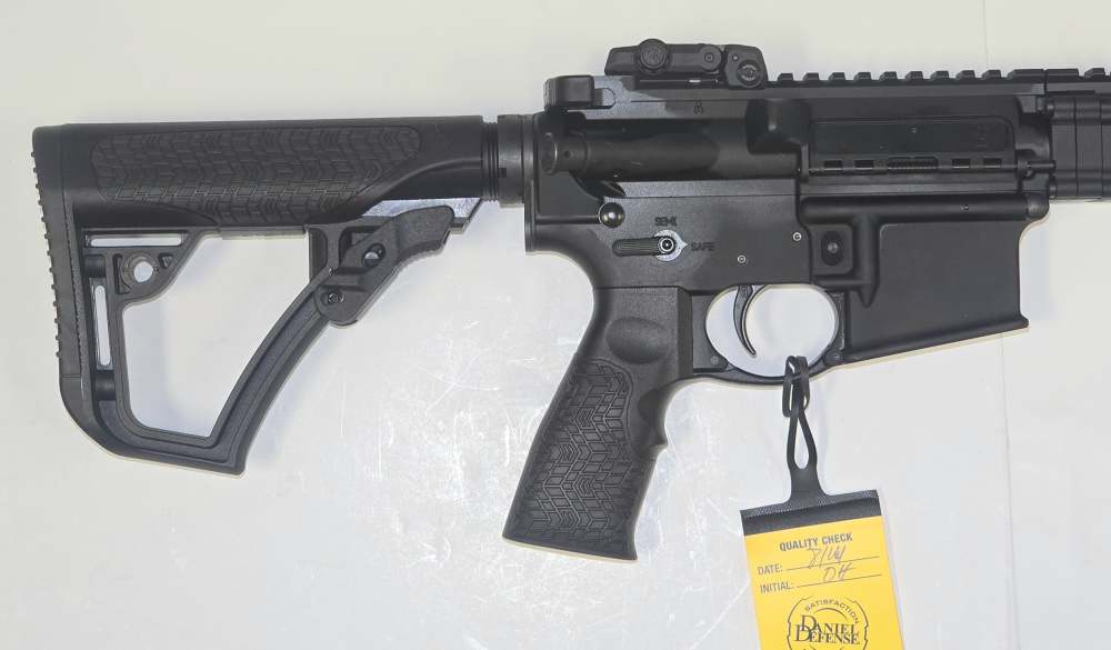 NEW Daniel Defense DDM4 V7 Special Build Black 16" 5.56mm SB-010-img-3