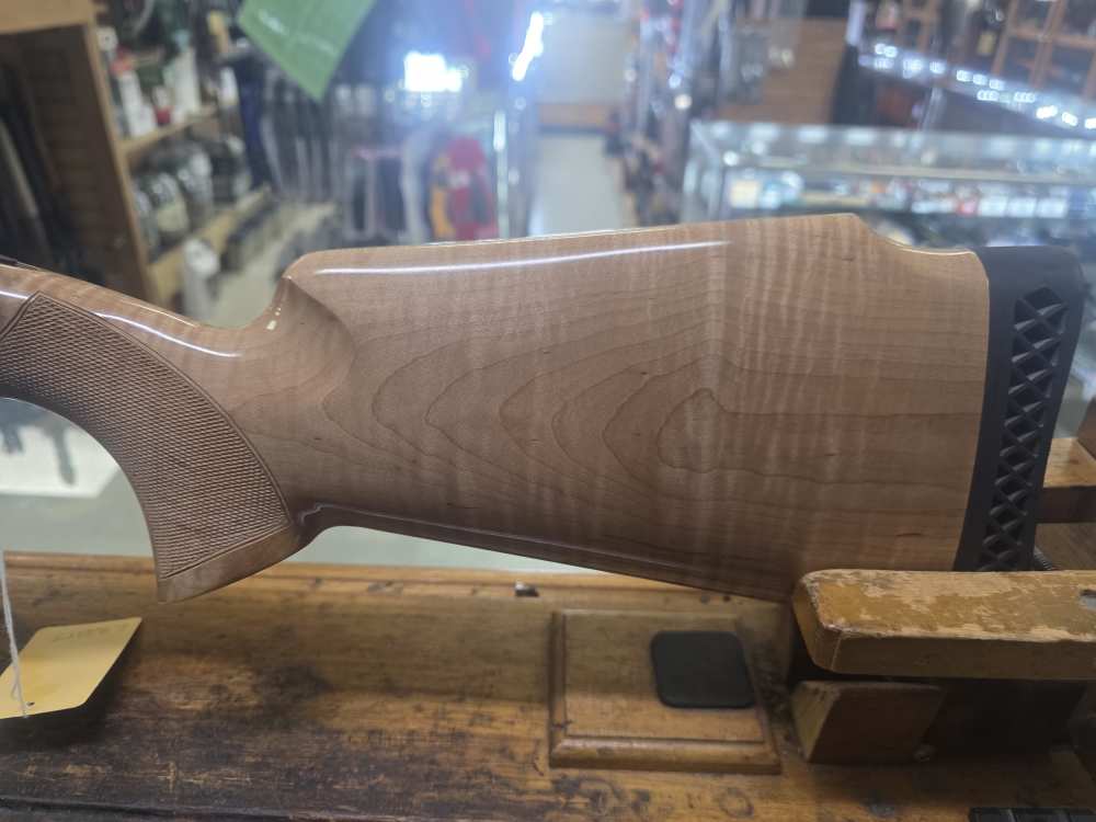 Browning 725 Maple Trap 12ga 30" High Rib High Gloss Trap Gun 0182473010 -img-1