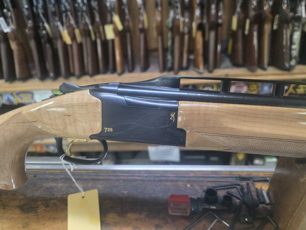 Browning 725 Maple Trap 12ga 30" High Rib High Gloss Trap Gun 0182473010 -img-6