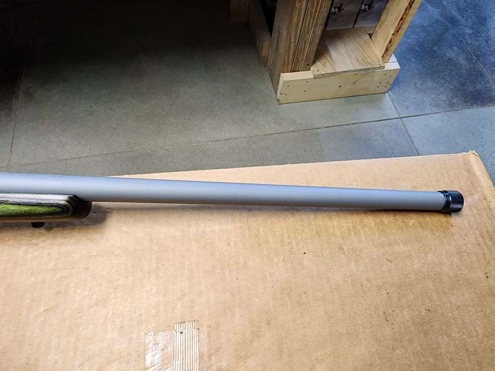 PICS! NEW RUGER M 77 HAWKEYE PREDATOR 22-250 REM 24" THREADED STAINLESS 24-img-11