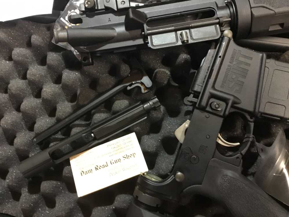 Springfield Armory Saint 223/5.56 BLK 16” w/30 rd. mag & Hard Case LN-img-3