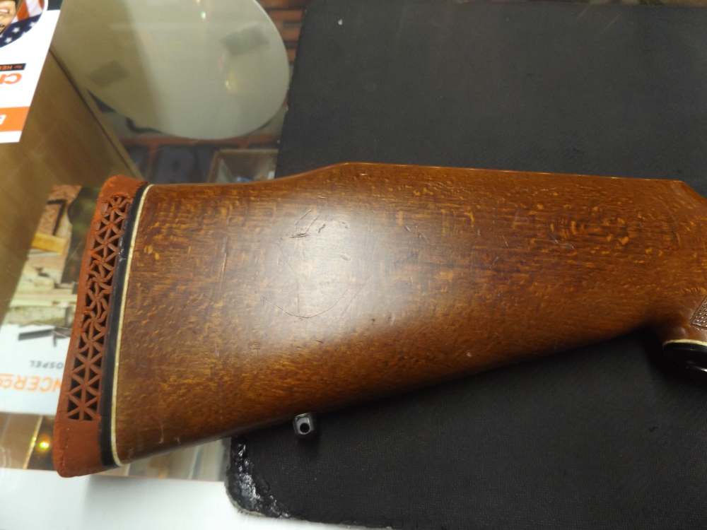 PARKER HALE .270 WITH BARSKA SCOPE MADE IN ENGLAND -img-1