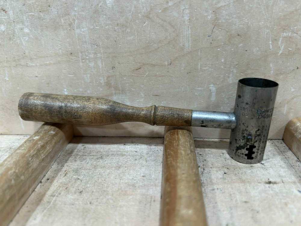 TWO ADJUSTABLE POWDER AND SHOT MEASURE DIPPERS MFG-img-1