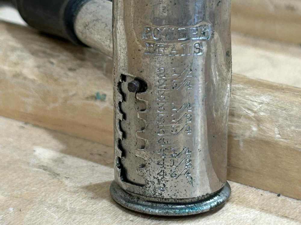 TWO ADJUSTABLE POWDER AND SHOT MEASURE DIPPERS MFG-img-6