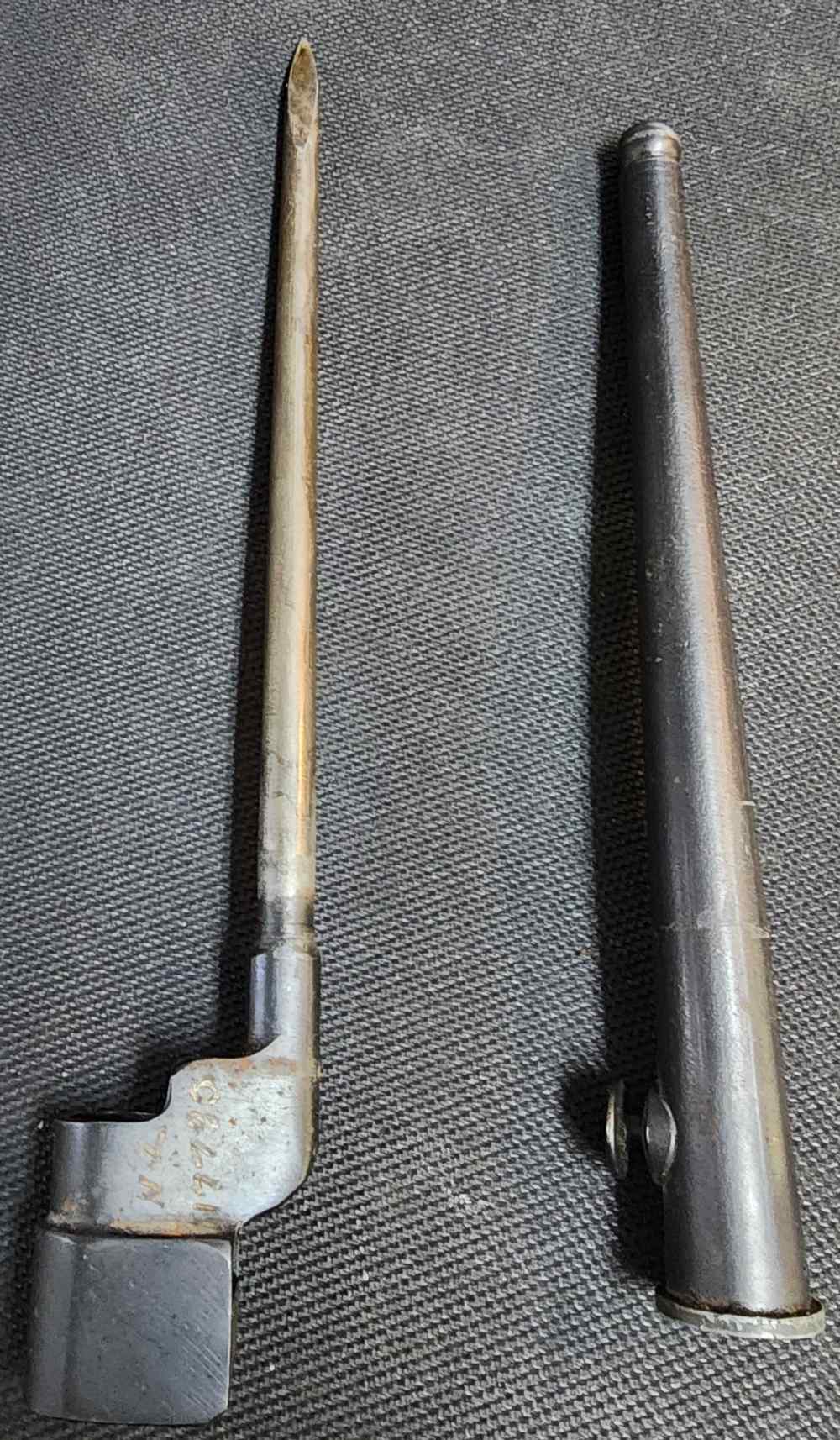 Canadian Long Branch Enfield No.4 Mk. II Bayonet with Scabbard-img-0