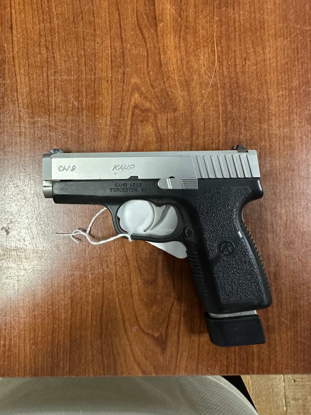 Kahr CW9 – 9mm – Extended Magazine – Slim Concealed Carry Pistol – -img-1