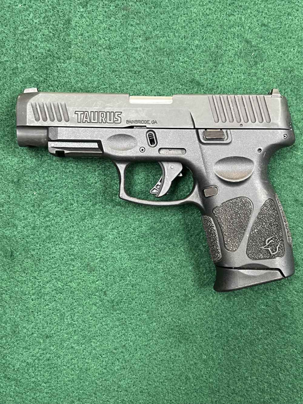 Taurus G3XL 4" Barrel 9mm W/ 2 OEM Mags -img-0