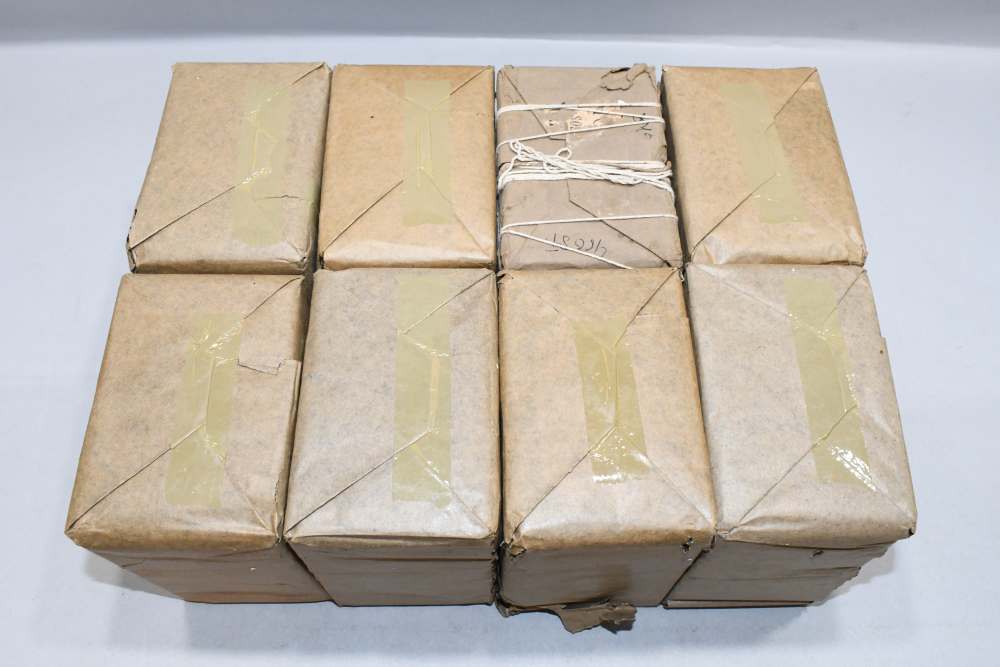900 +/- PCS 450 Black Powder Express 3 1/4" BPE Mostly Primed Brass Eley-img-5