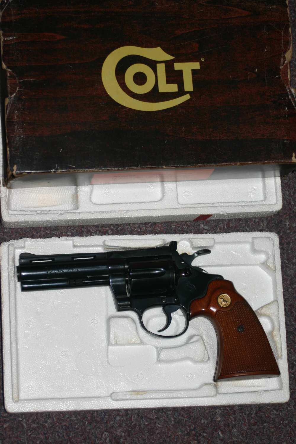Colt Diamondback .22 LR   LNIB   Excellent Condition-img-0