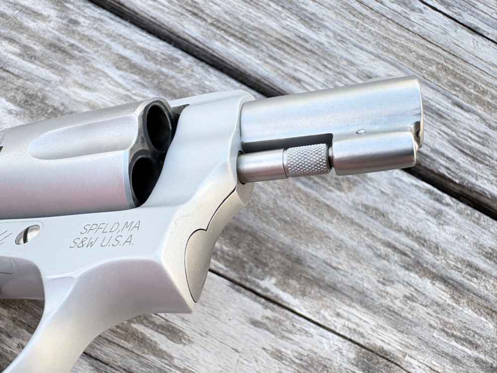 Smith & Wesson 642-2 Airweight Revolver .38 S&W Spl.+ P-img-8