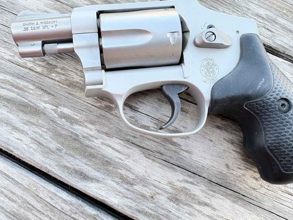 Smith & Wesson 642-2 Airweight Revolver .38 S&W Spl.+ P-img-16