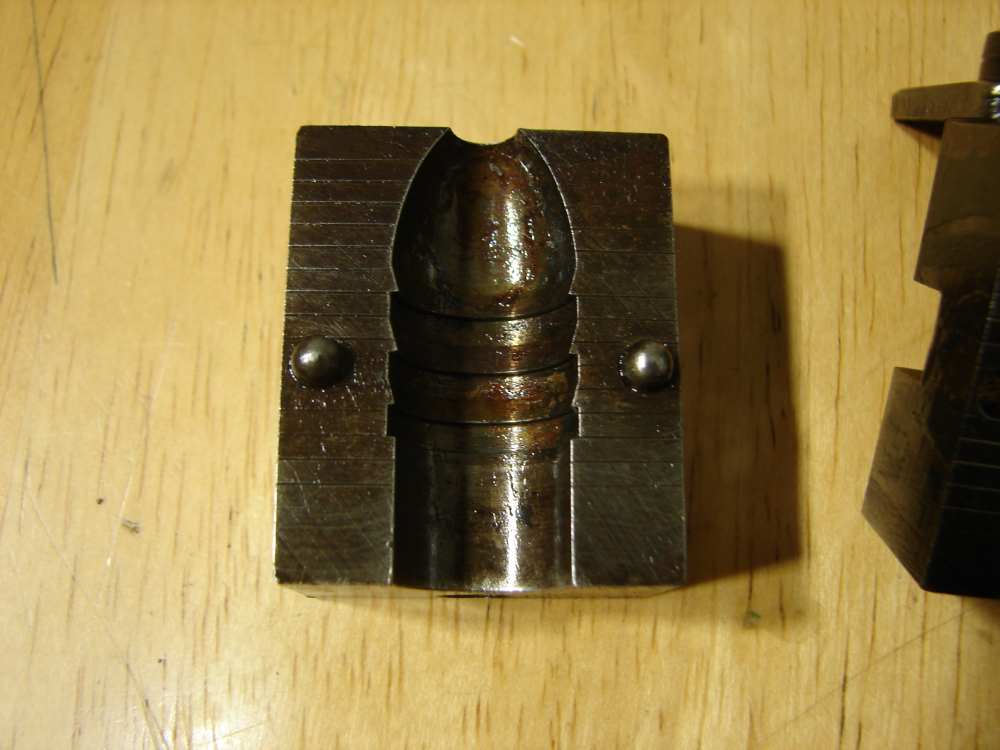 .575 BULLET MOULD BY LYMAN MODEL 575213 OVER 899 HOLLOW BASE BULLET VINTAGE-img-6