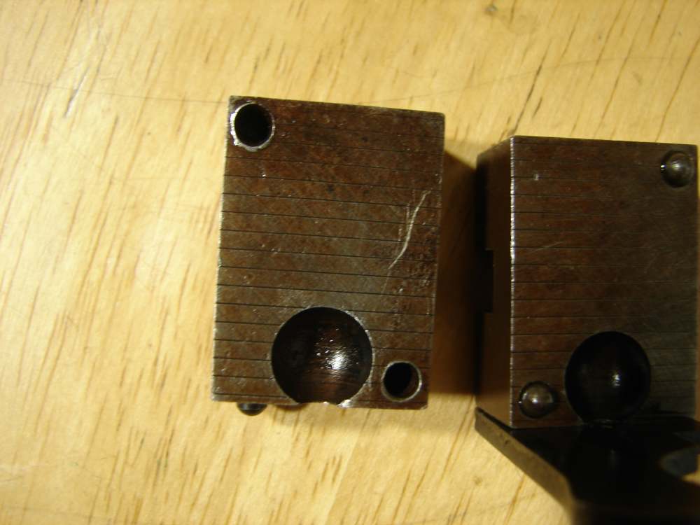 IDEAL .451 ROUND BALL BULLET MOULD MODEL 451 OVER 910 VINTAGE RARE -img-10