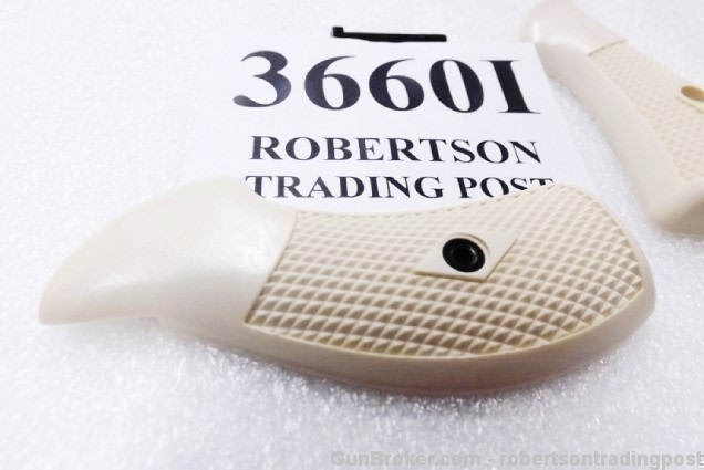 Faux Ivory Grips fit S&W J Revolvers models 36 60 642 Ajax type Checkered -img-1