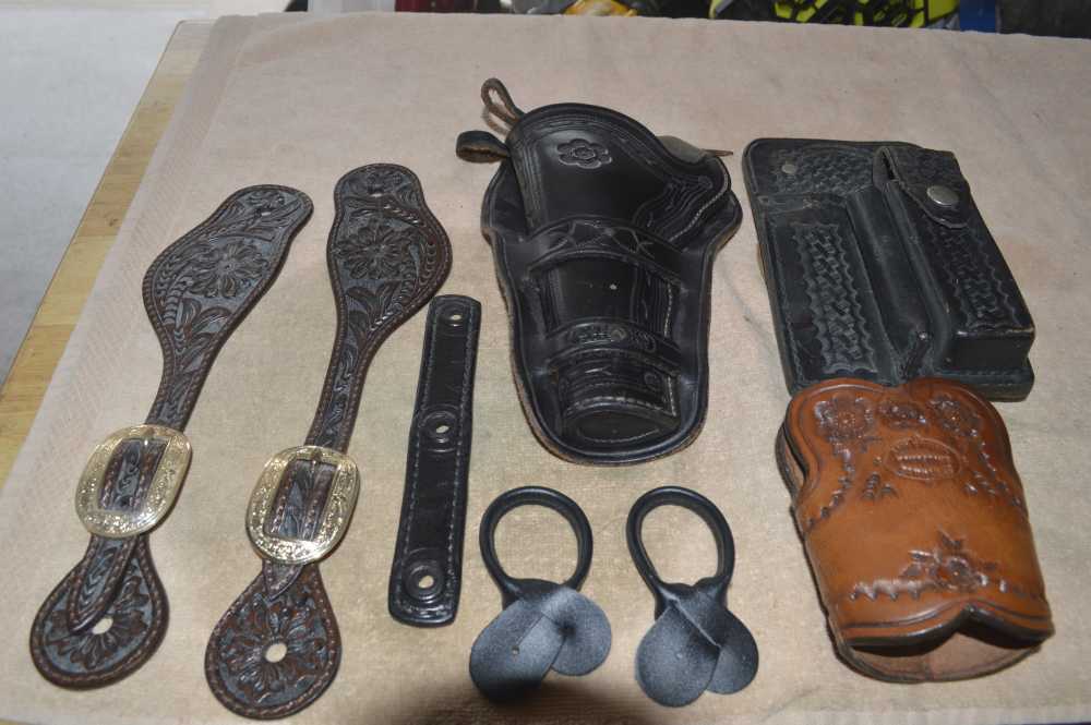 Leather Good Items, Holster, Duty Pouch, Straps etc-img-0