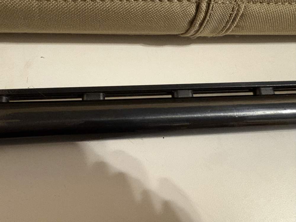 Mossberg 500A 12ga with scope, soft case, & extra barrel-img-52