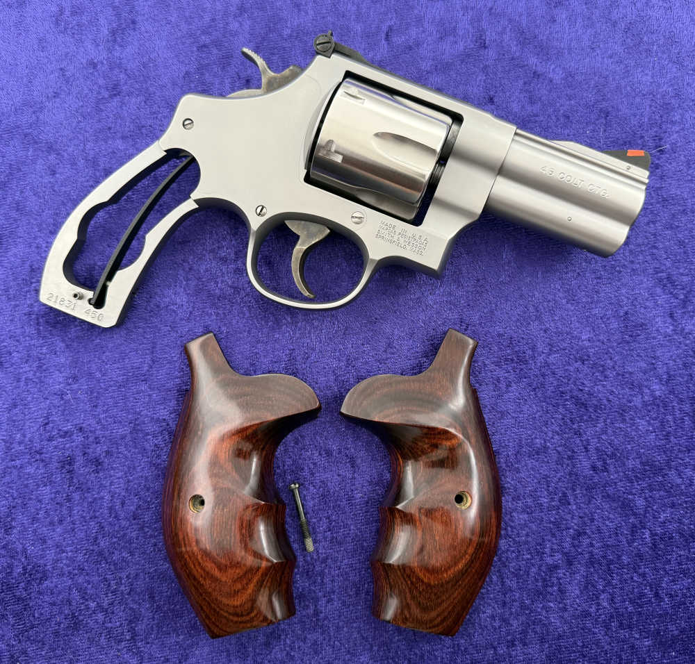 S&W 625-7 Lew Horton .45 Colt 3" Full Lug Stainless 1 of 40 Boxed Lettered-img-24