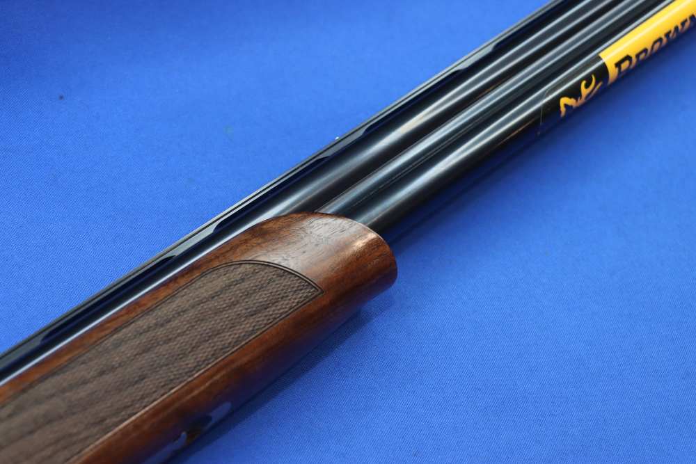 Browning Model Citori 725 Feather Shotgun 12GA O/U 28" Engraved Deluxe Wood-img-8