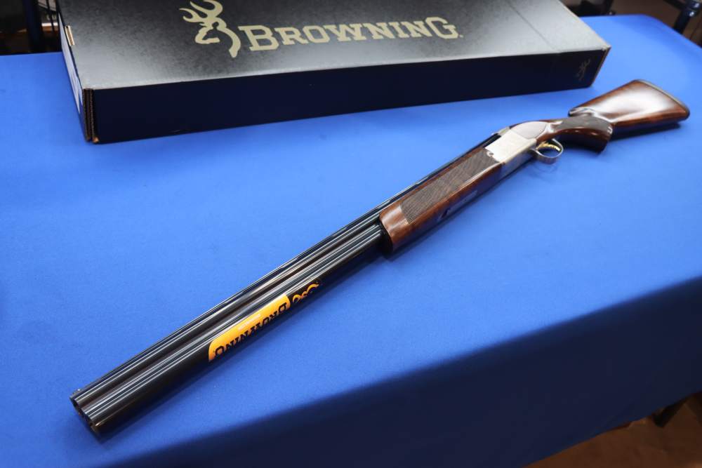 Browning Model Citori 725 Feather Shotgun 12GA O/U 28" Engraved Deluxe Wood-img-57