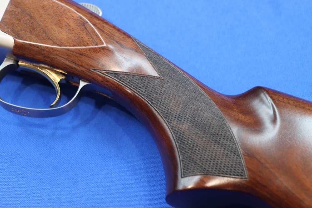 Browning Model Citori 725 Feather Shotgun 12GA O/U 28" Engraved Deluxe Wood-img-23