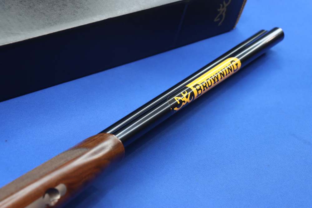 Browning Model Citori 725 Feather Shotgun 12GA O/U 28" Engraved Deluxe Wood-img-19