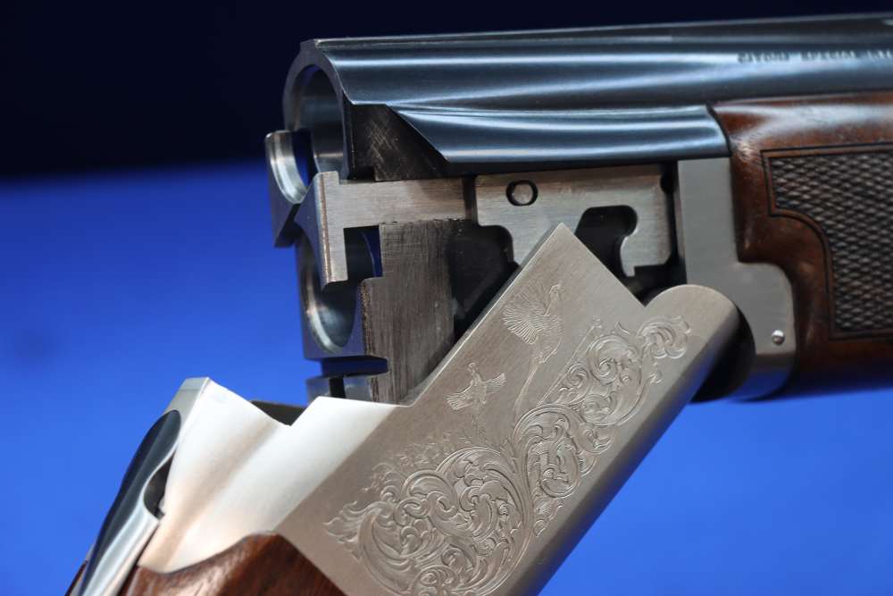 Browning Model Citori 725 Feather Shotgun 12GA O/U 28" Engraved Deluxe Wood-img-52