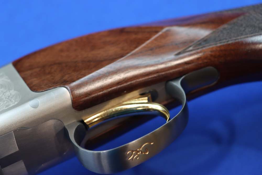 Browning Model Citori 725 Feather Shotgun 12GA O/U 28" Engraved Deluxe Wood-img-34