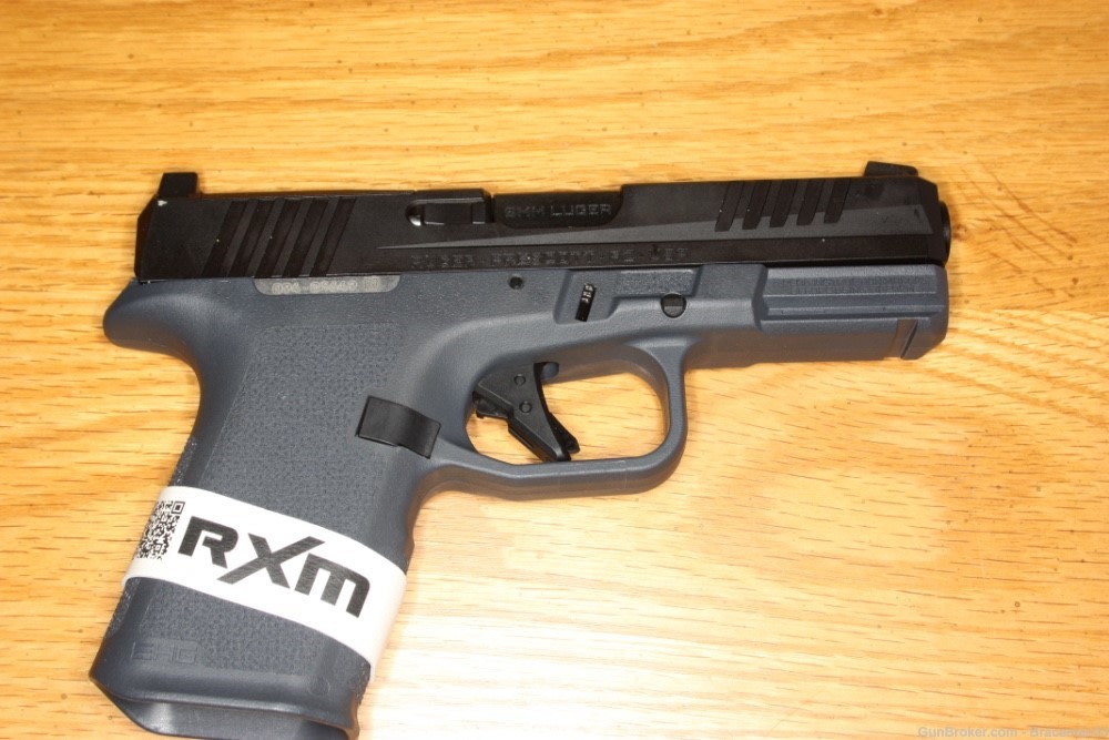 Ruger RXM with 2 15 round magazines-img-3