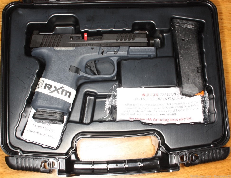 Ruger RXM with 2 15 round magazines-img-2