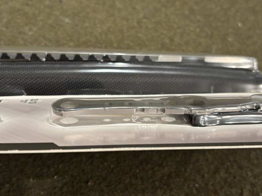 New Old Stock - Camillus 3-Piece Adventure Pack - Machete and Knives-img-16